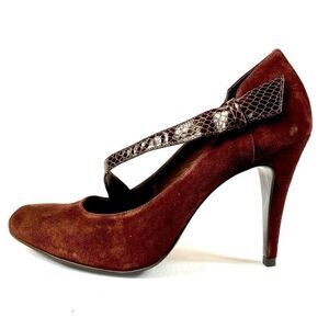BROWN SUEDE w LEATHER TRIM 4.5” HEEL by BCBG S-10